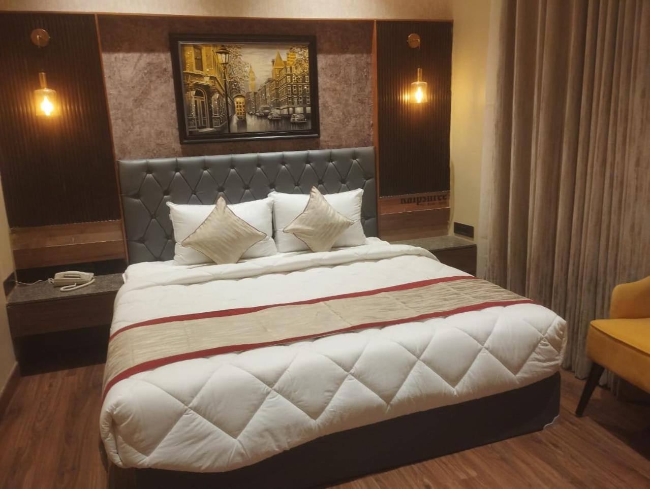 Raj Vilas Resort Dhanbād Eksteriør bilde