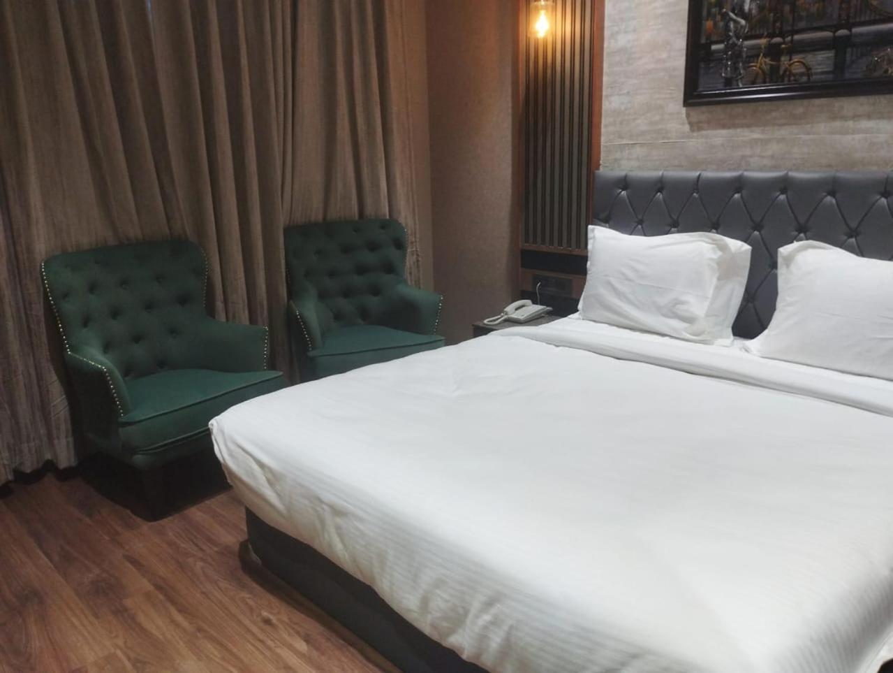Raj Vilas Resort Dhanbād Eksteriør bilde